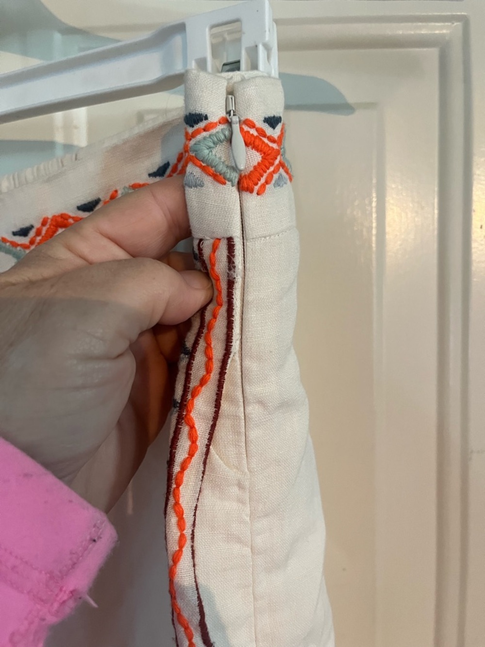Anthropologie Cream Pants with Coral & Navy Embroidered Trim - Picture 3 of 6